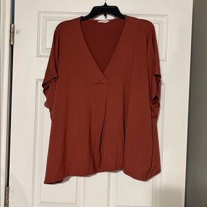 entro top, size large mauve brown